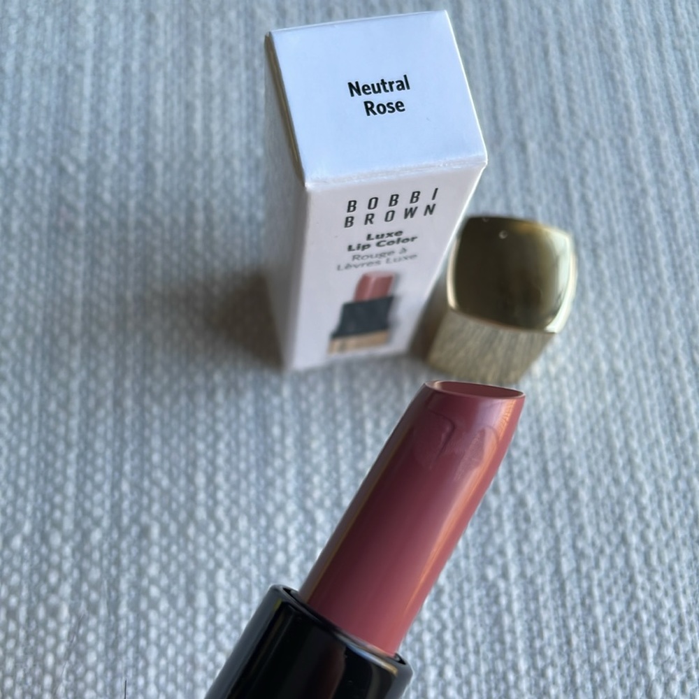 Bobbi Brown mini luxe lipstick in neutral rose - Picture 12 of 14